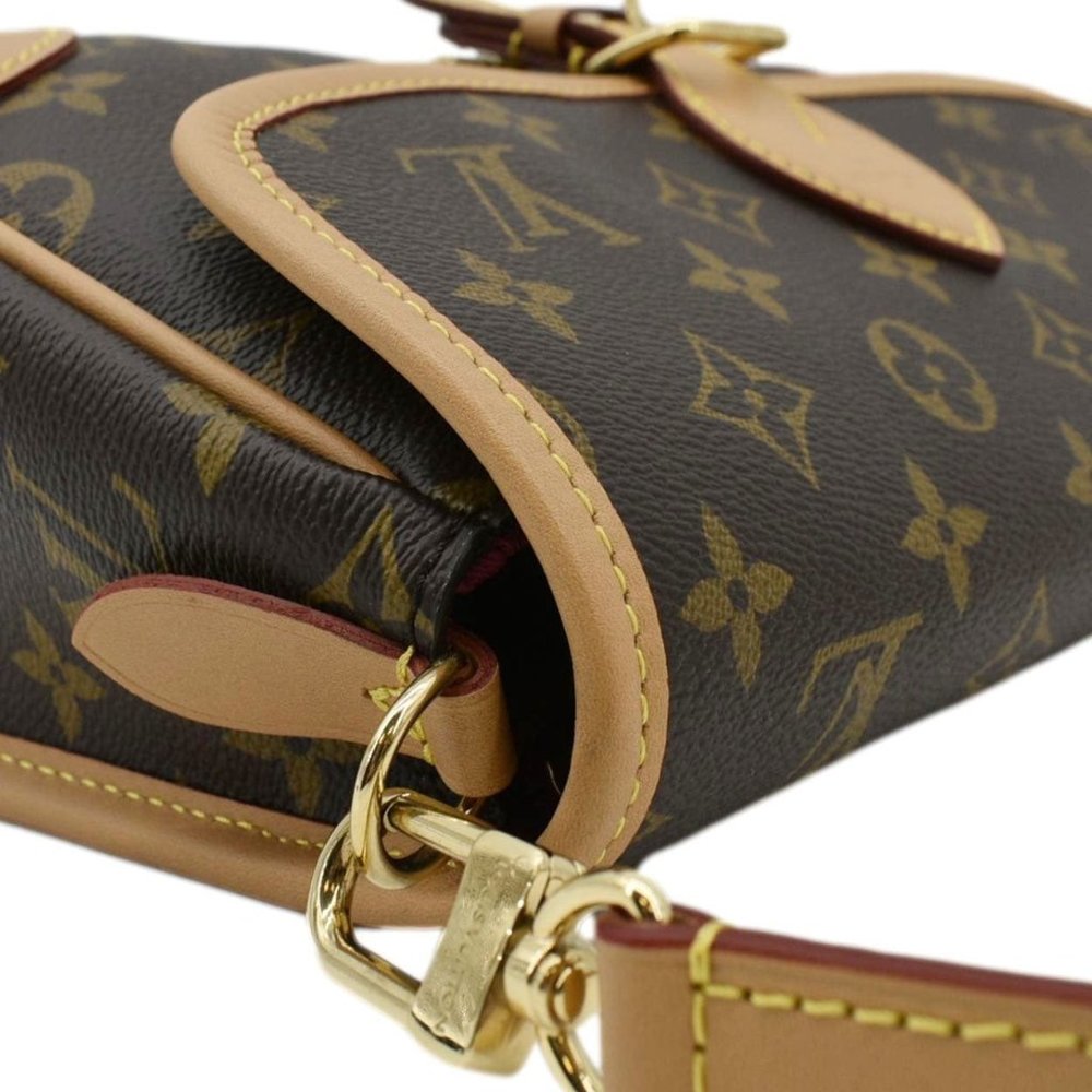 LOUIS VUITTON Diane Monogram Canvas Crossbody Bag Brown - Picture 6 of 11